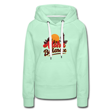 Lade das Bild in den Galerie-Viewer, Aloha Bodensee - Damenhoodie - light mint